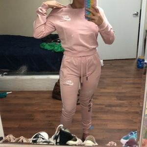 Nike sweatpants and sweatshirt